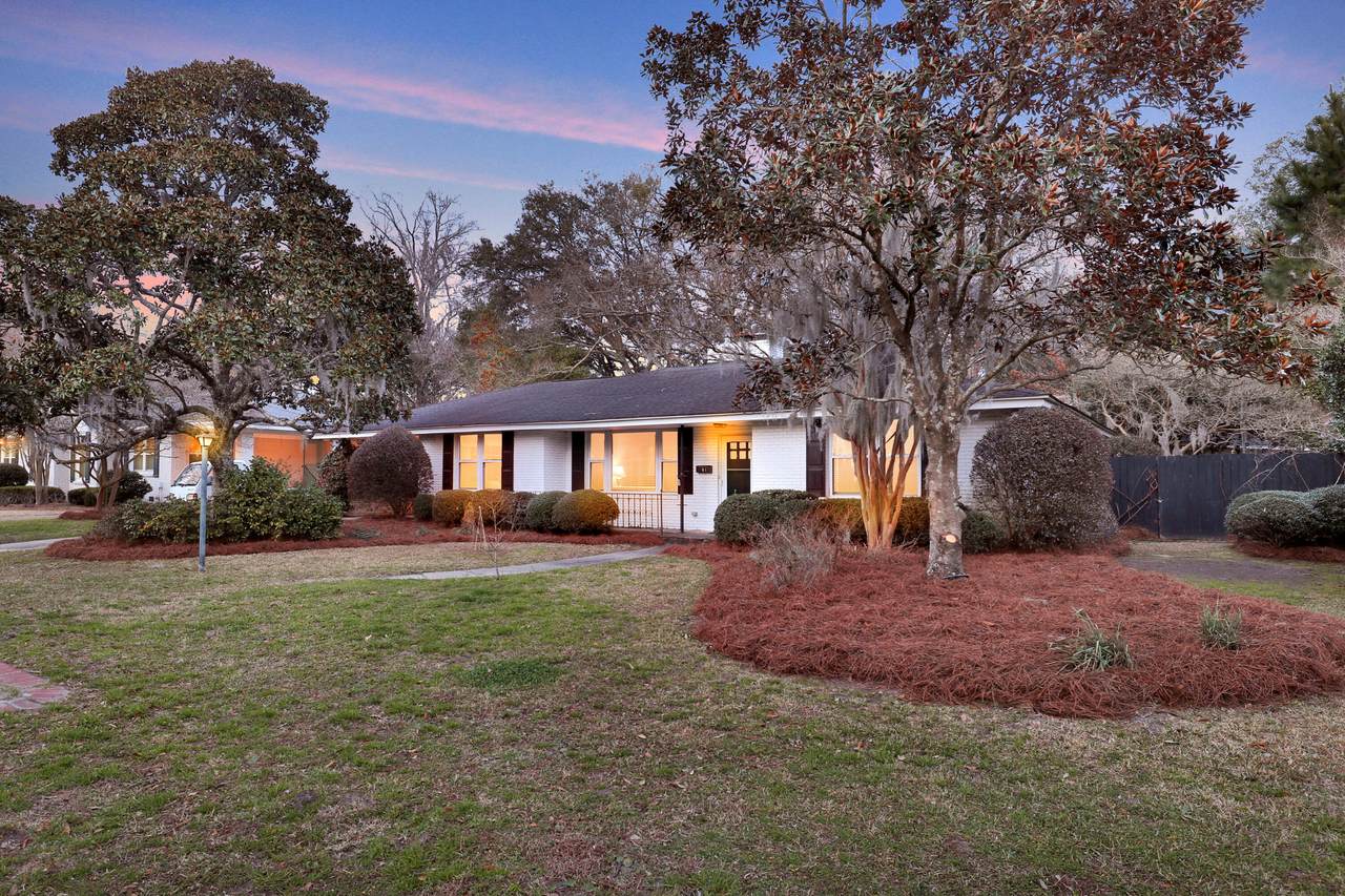 61 Chadwick Drive - Photo 1