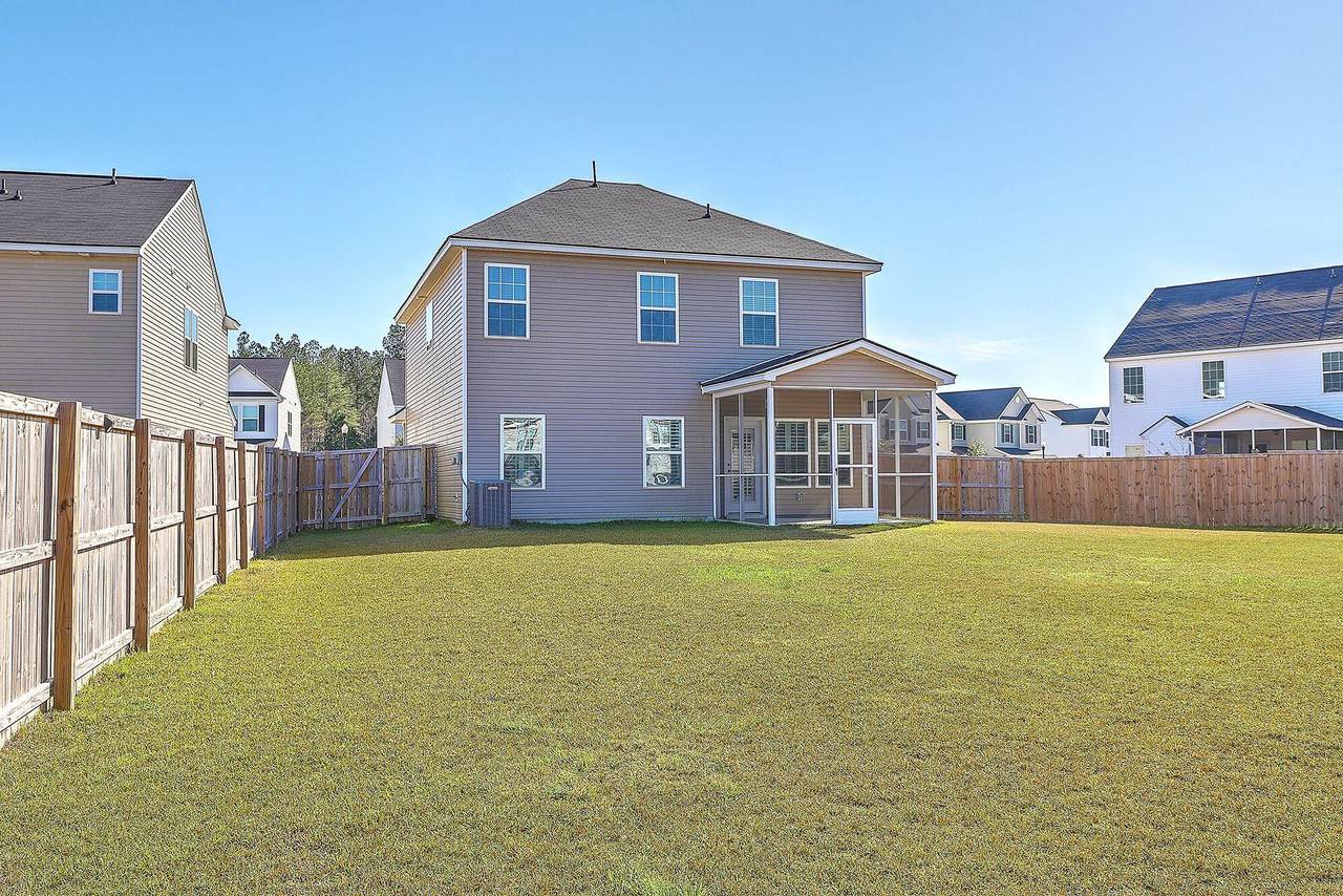 795 Redbud Lane - Photo 1