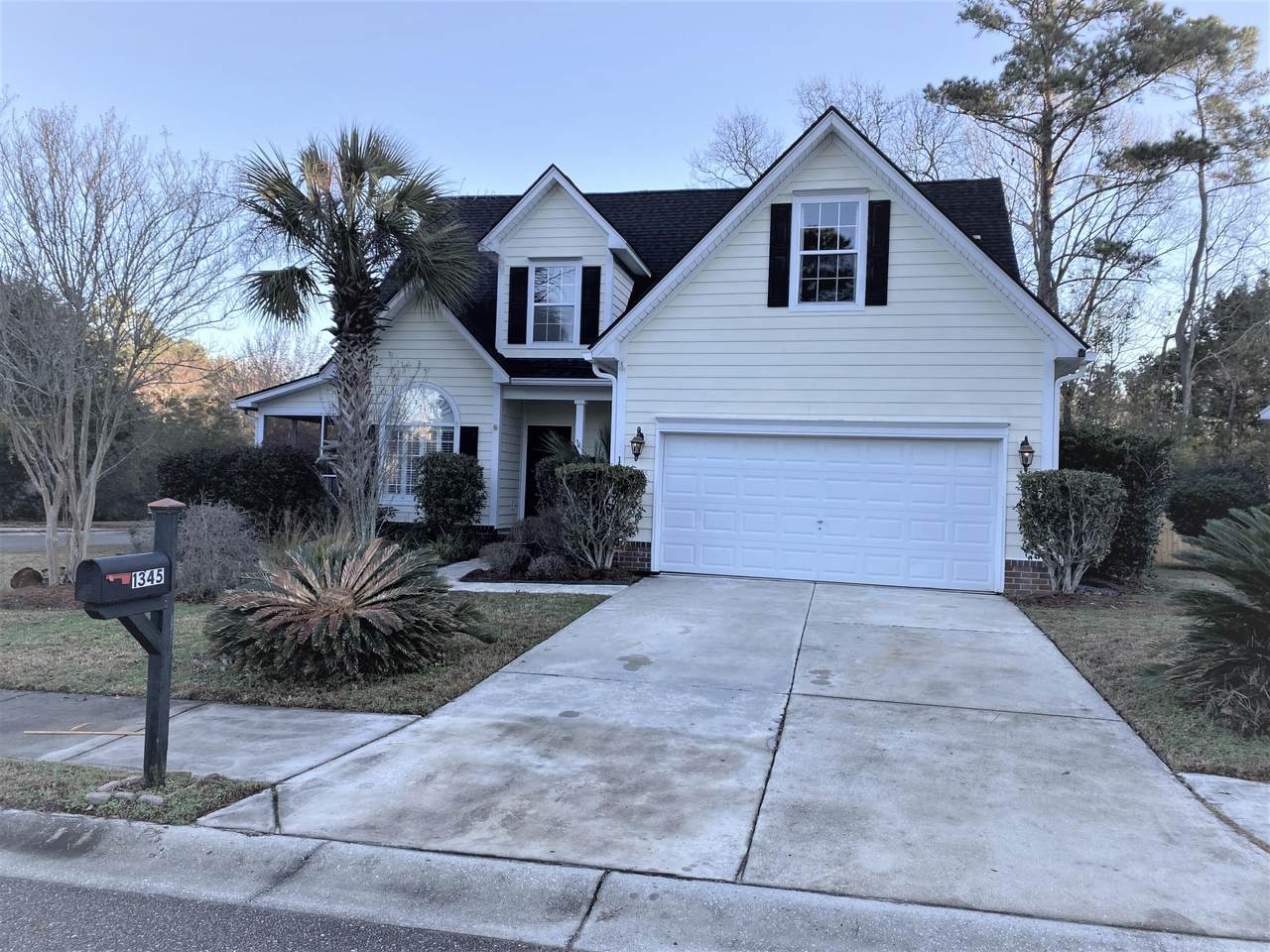 1345 Heidiho Way - Photo 1