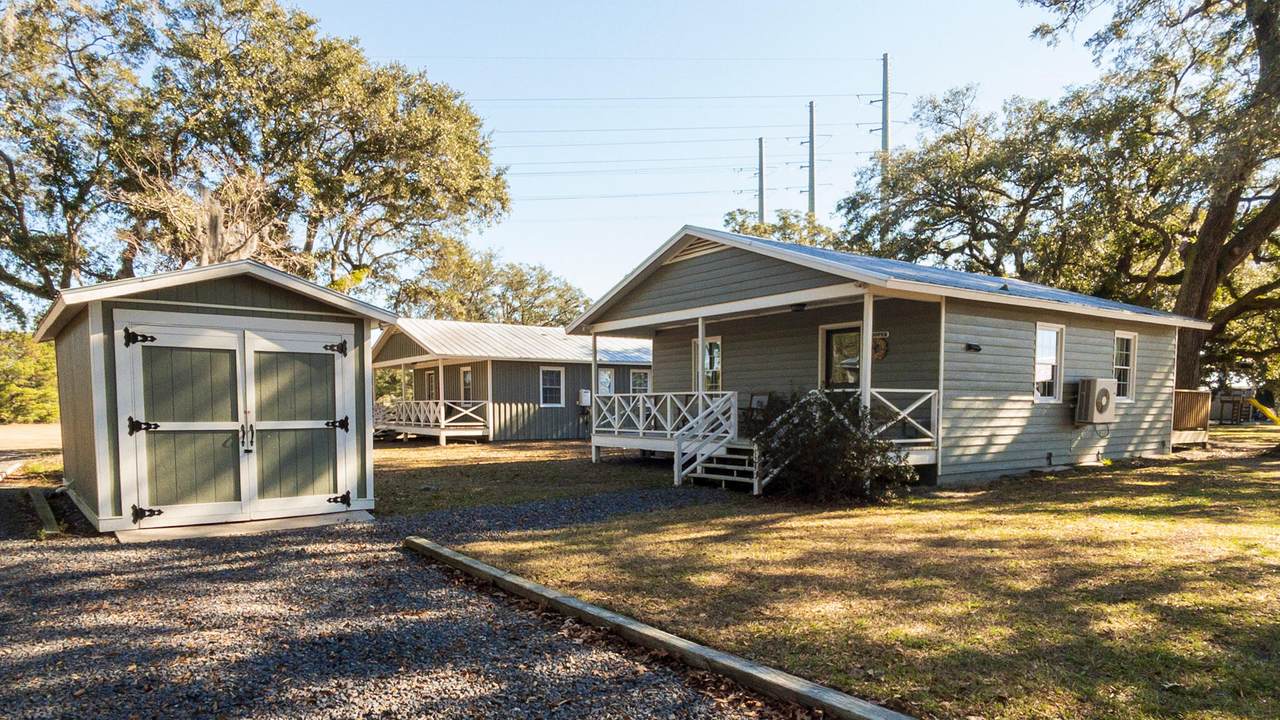 124 Bluffview Lane - Photo 1