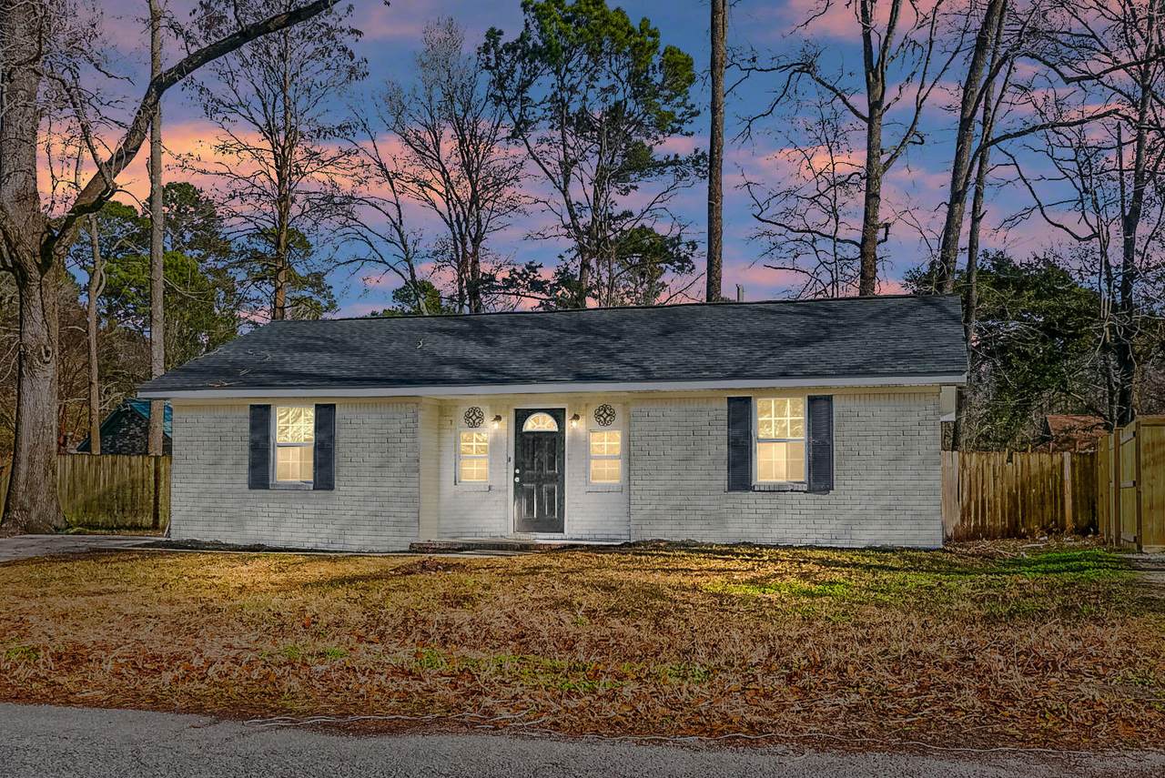 305 Clover Street - Photo 1