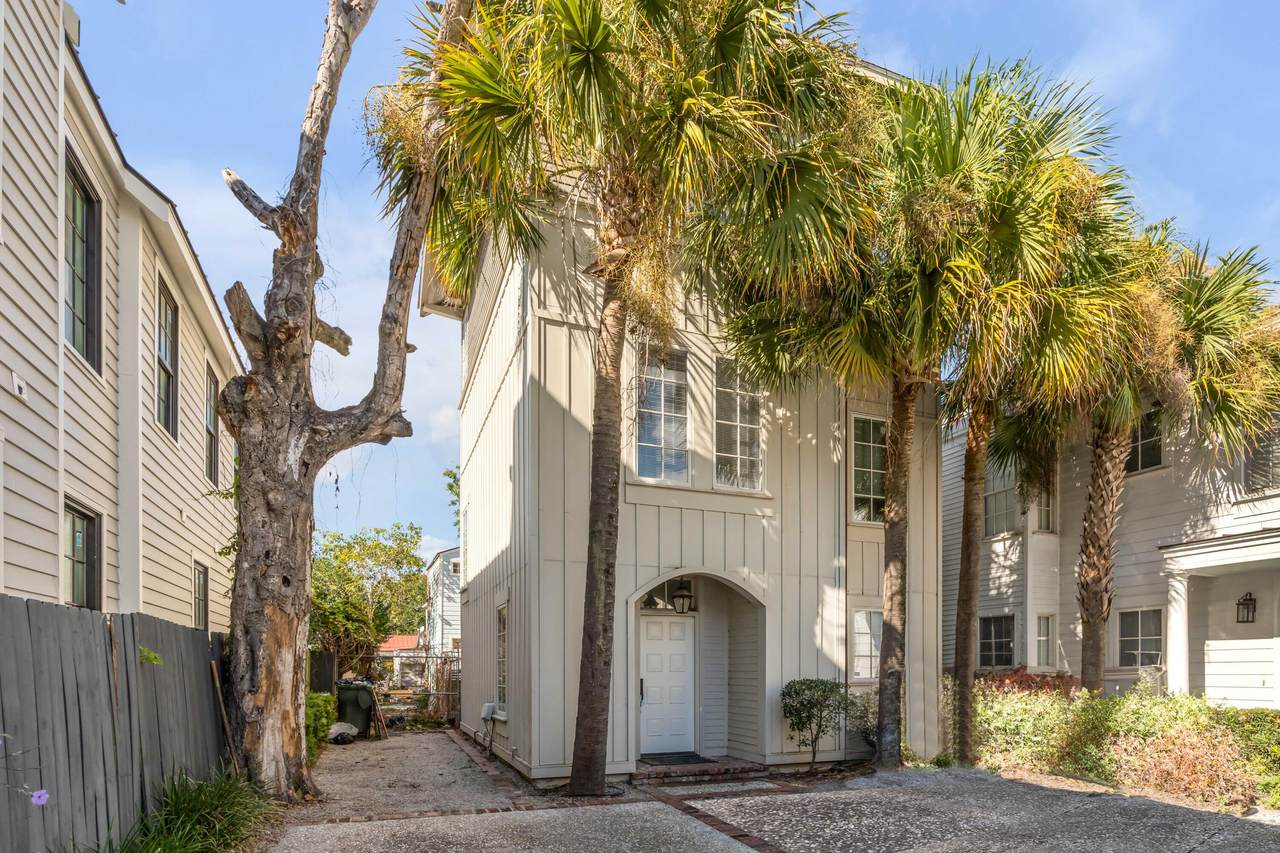 152 Spring Street - Photo 1