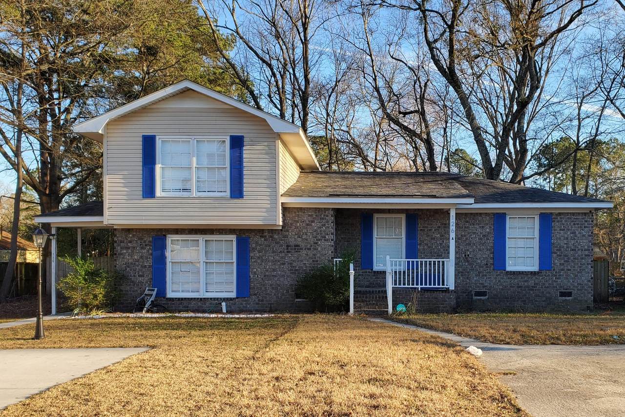 126 Roberta Drive - Photo 1