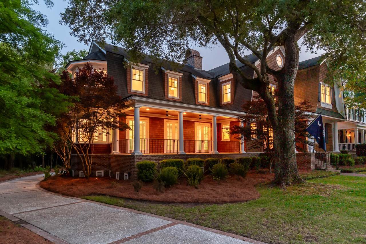 232 Delahow Street - Photo 1