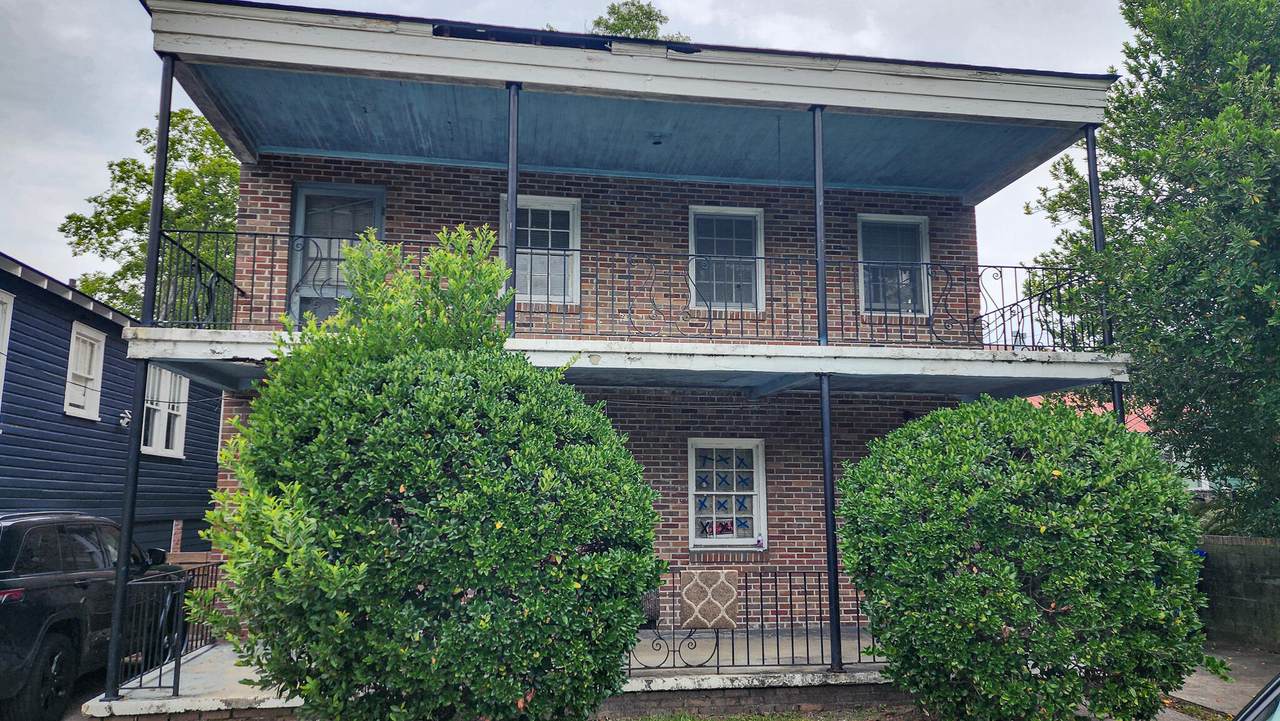 42 Oswego Street - Photo 1