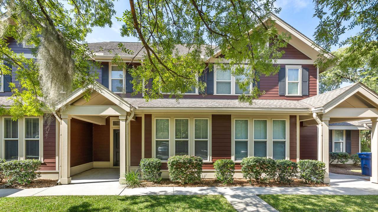 5562 Colonial Chatsworth Circle - Photo 1