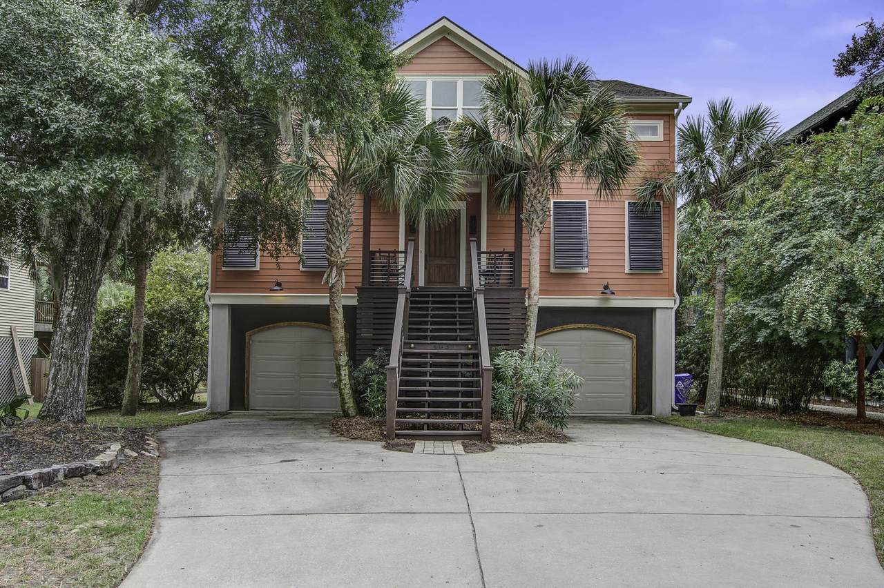 403 Indian Avenue - Photo 1