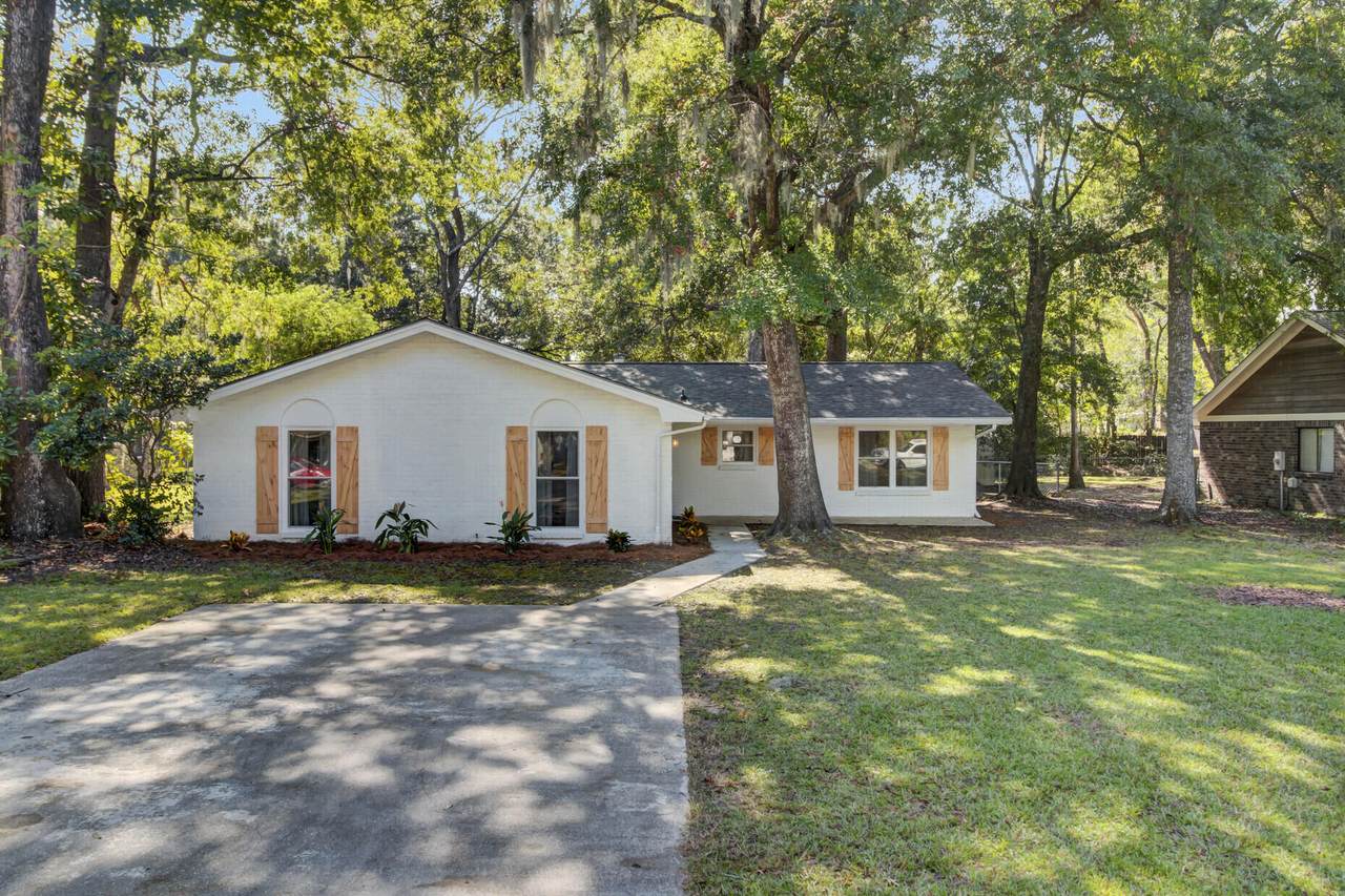 1811 Walsingham Way - Photo 1