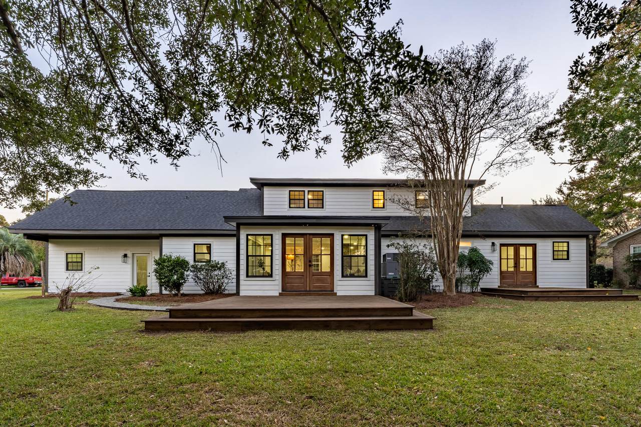 1012 Fort Sumter Drive - Photo 1