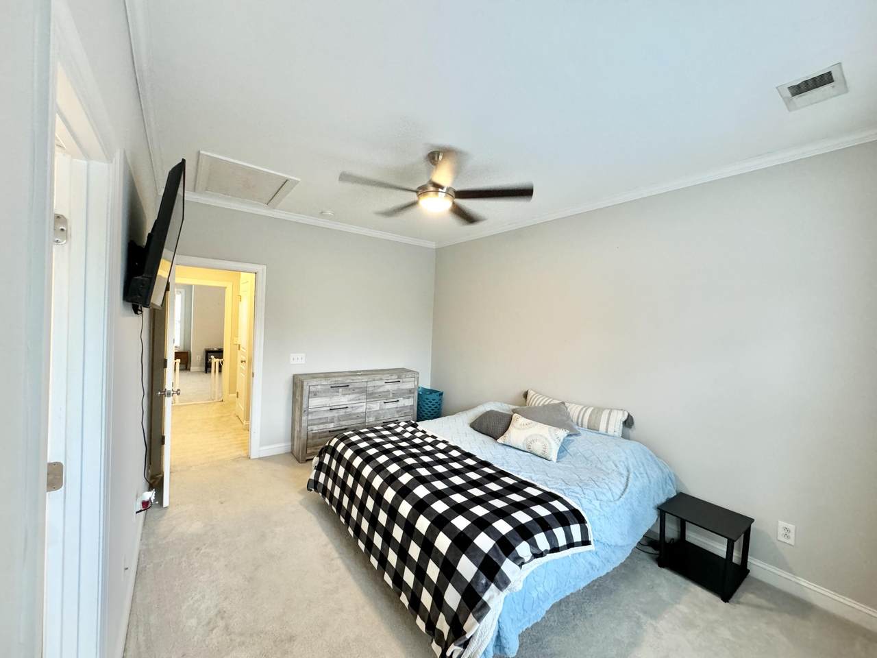 https://bt-photos.global.ssl.fastly.net/charleston/1280_boomver_2_24029640-2.jpg