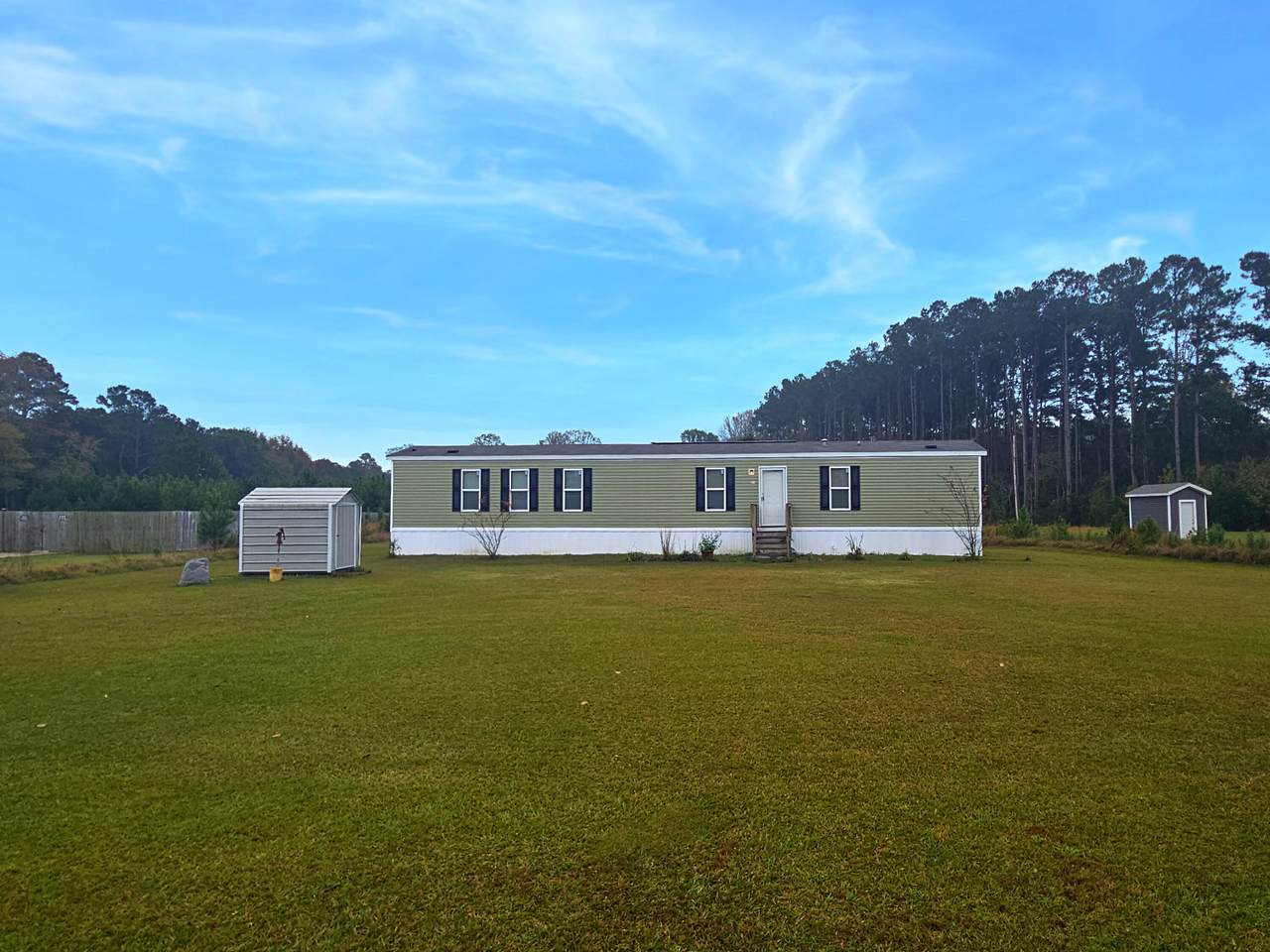 1675 River Road - Photo 1