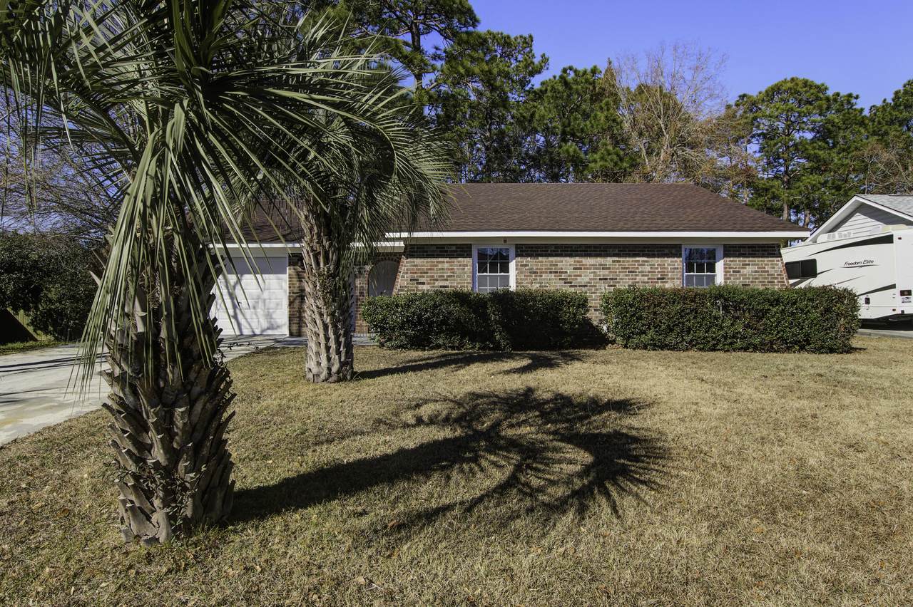 103 Pickett Court - Photo 1