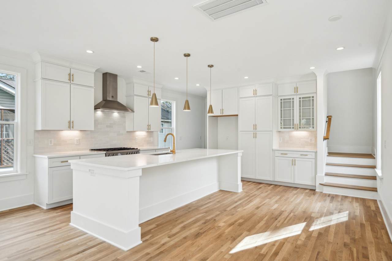 4430 Beaver Street - Photo 1