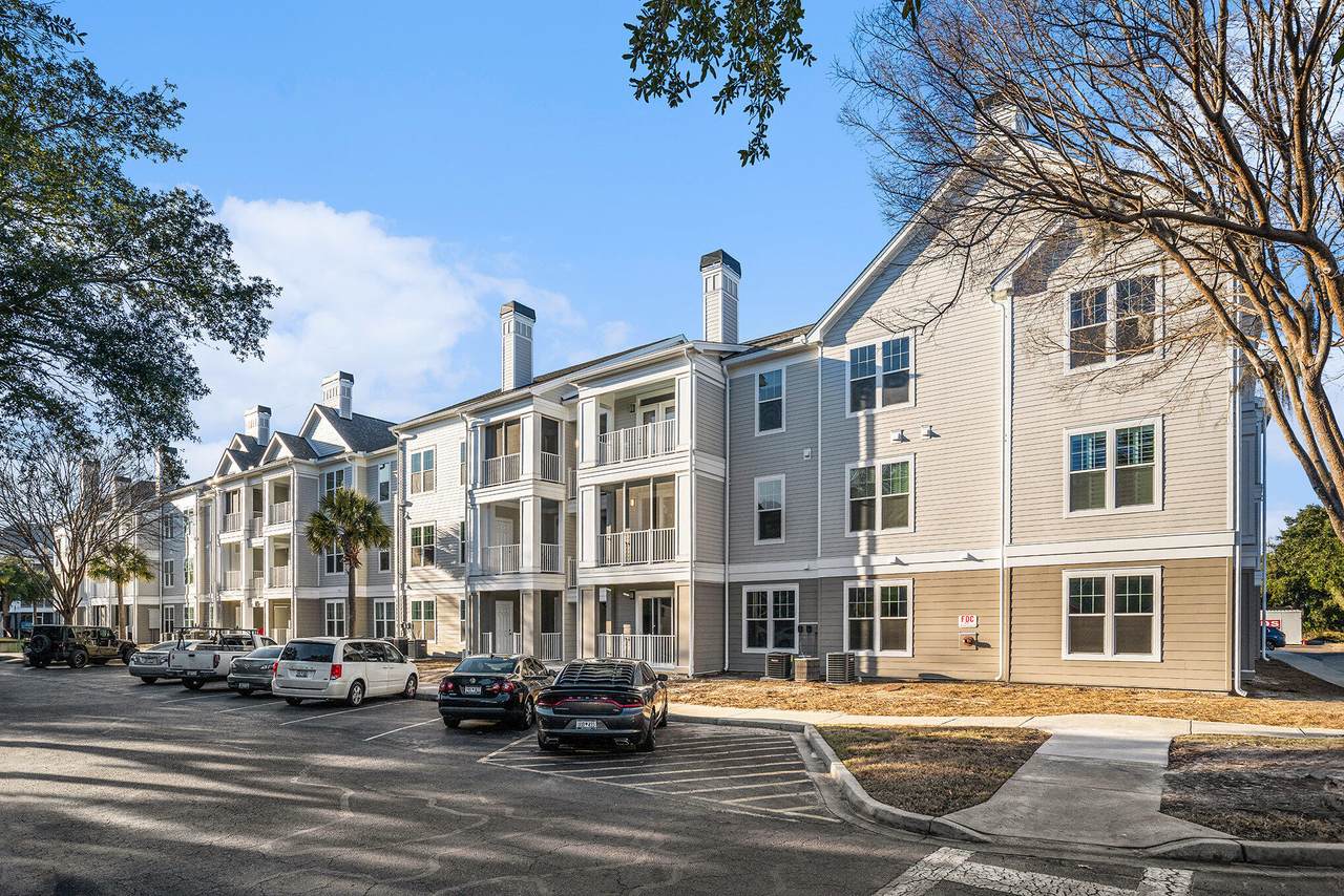 130 River Landing Drive - Photo 1