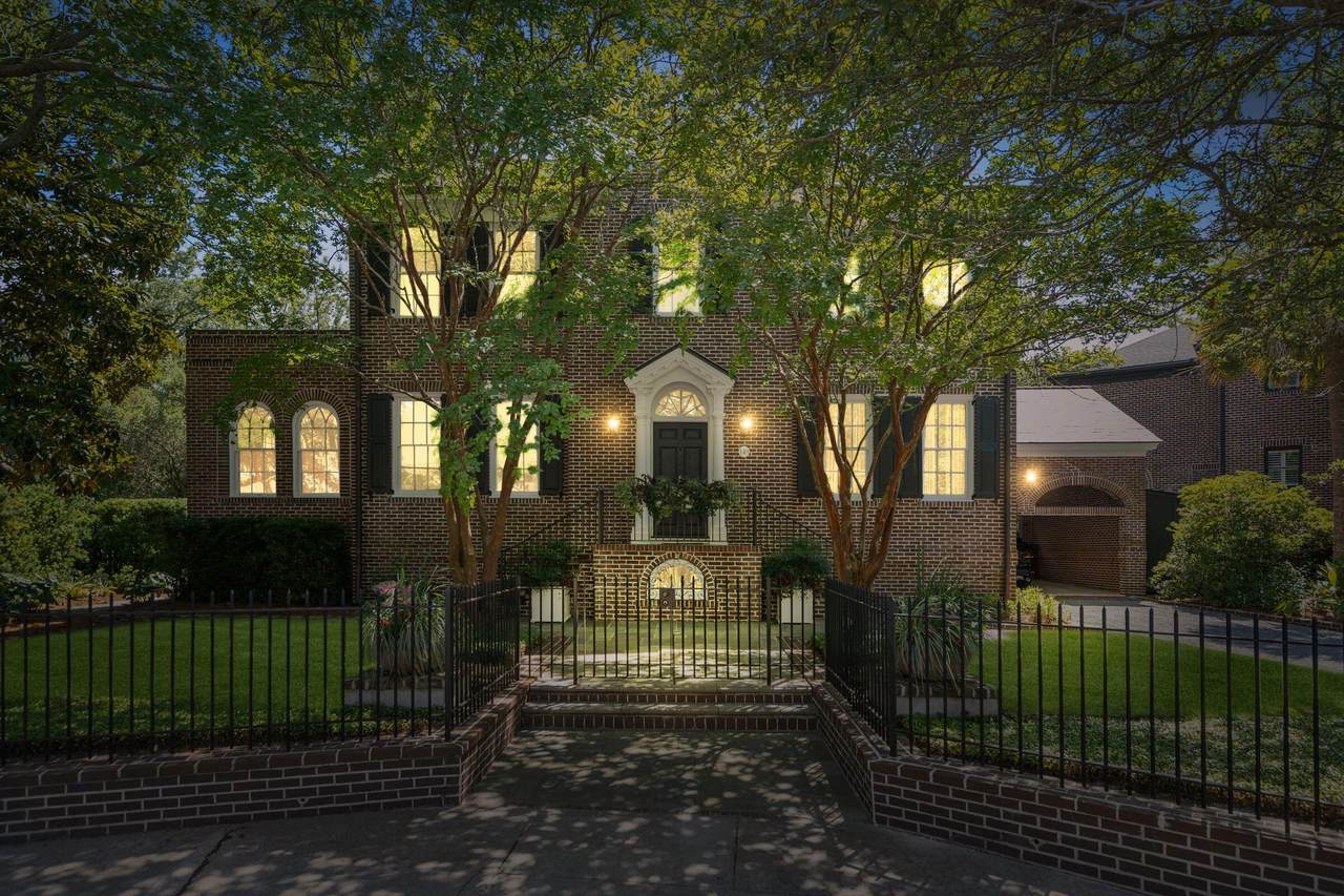 https://bt-photos.global.ssl.fastly.net/charleston/1280_boomver_1_25001417-2.jpg