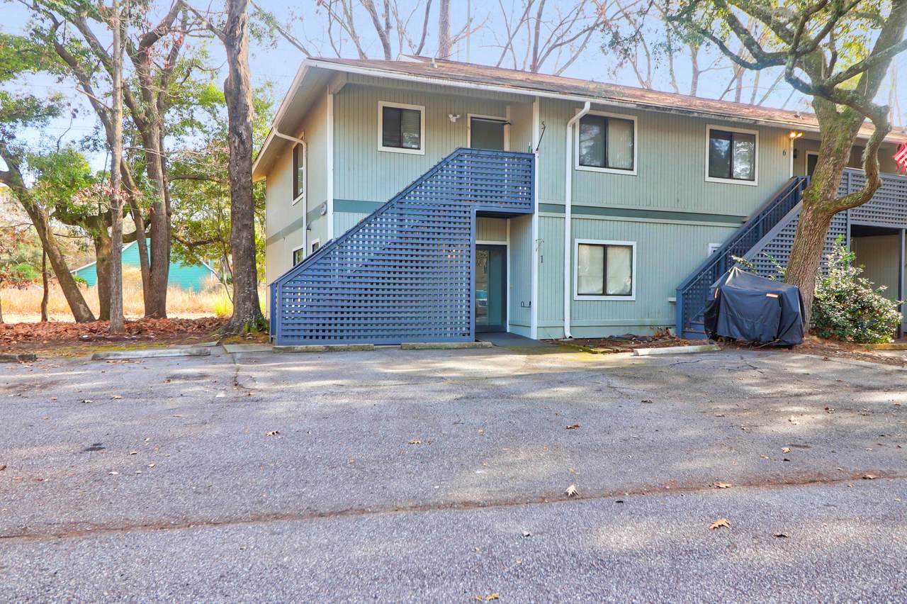 2770 Jobee Drive - Photo 1