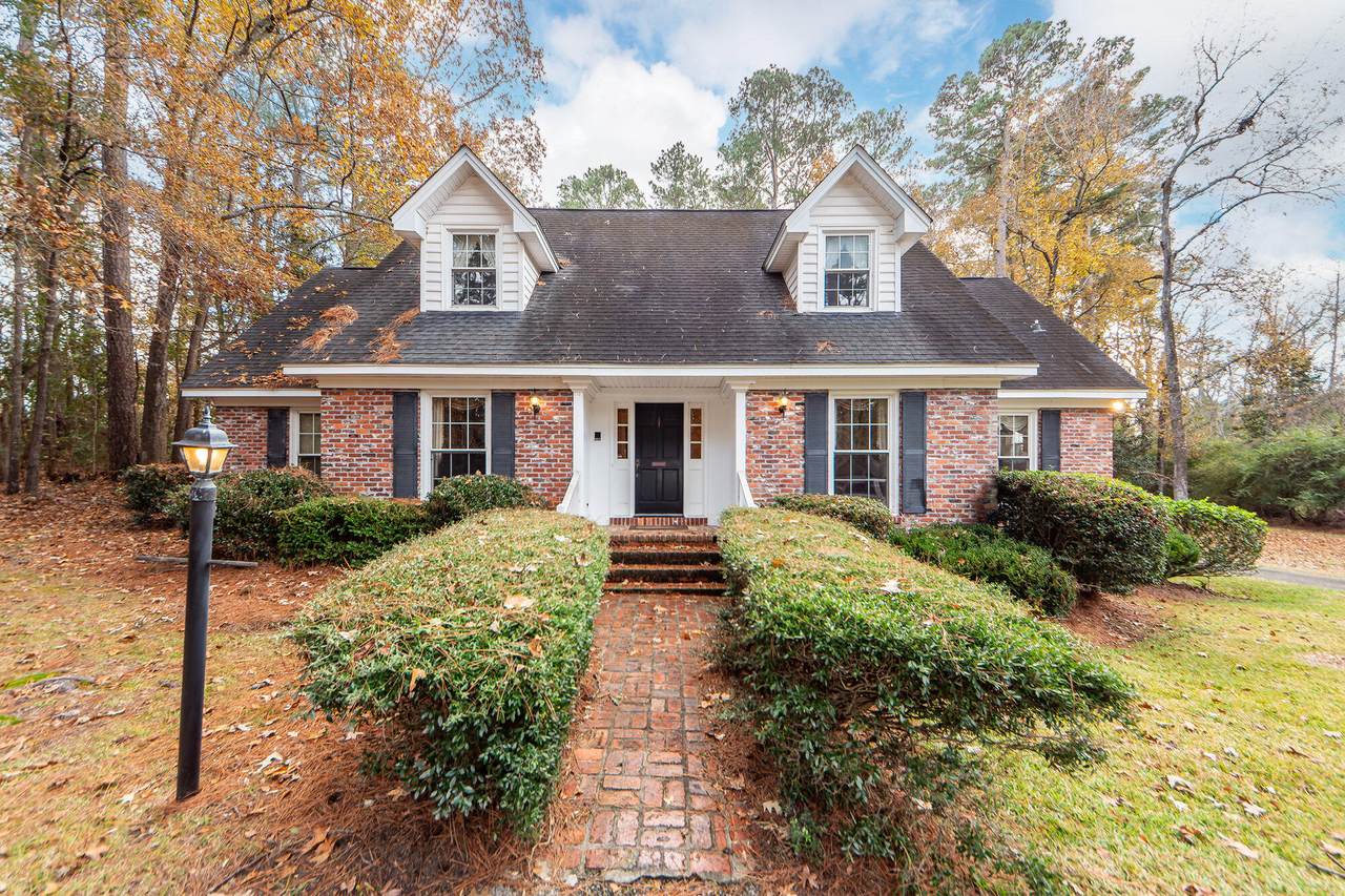 108 Fairway Drive - Photo 1