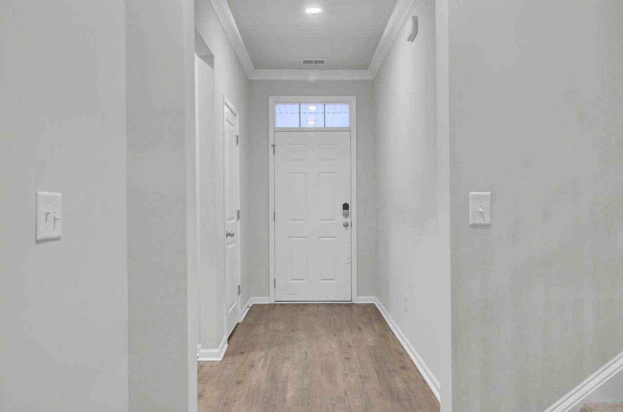 https://bt-photos.global.ssl.fastly.net/charleston/1280_boomver_1_25002810-2.jpg