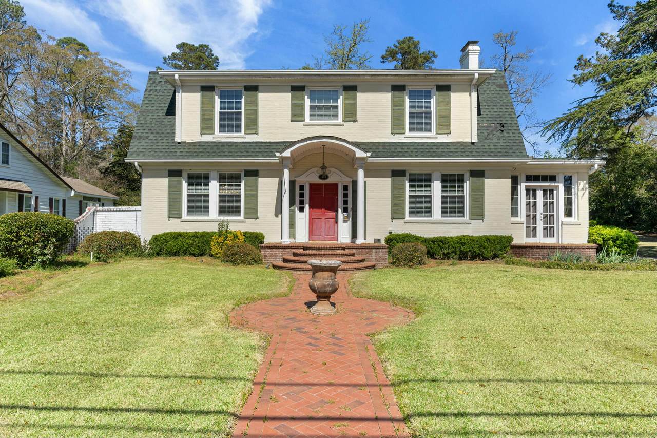 1848 Broughton Street - Photo 1