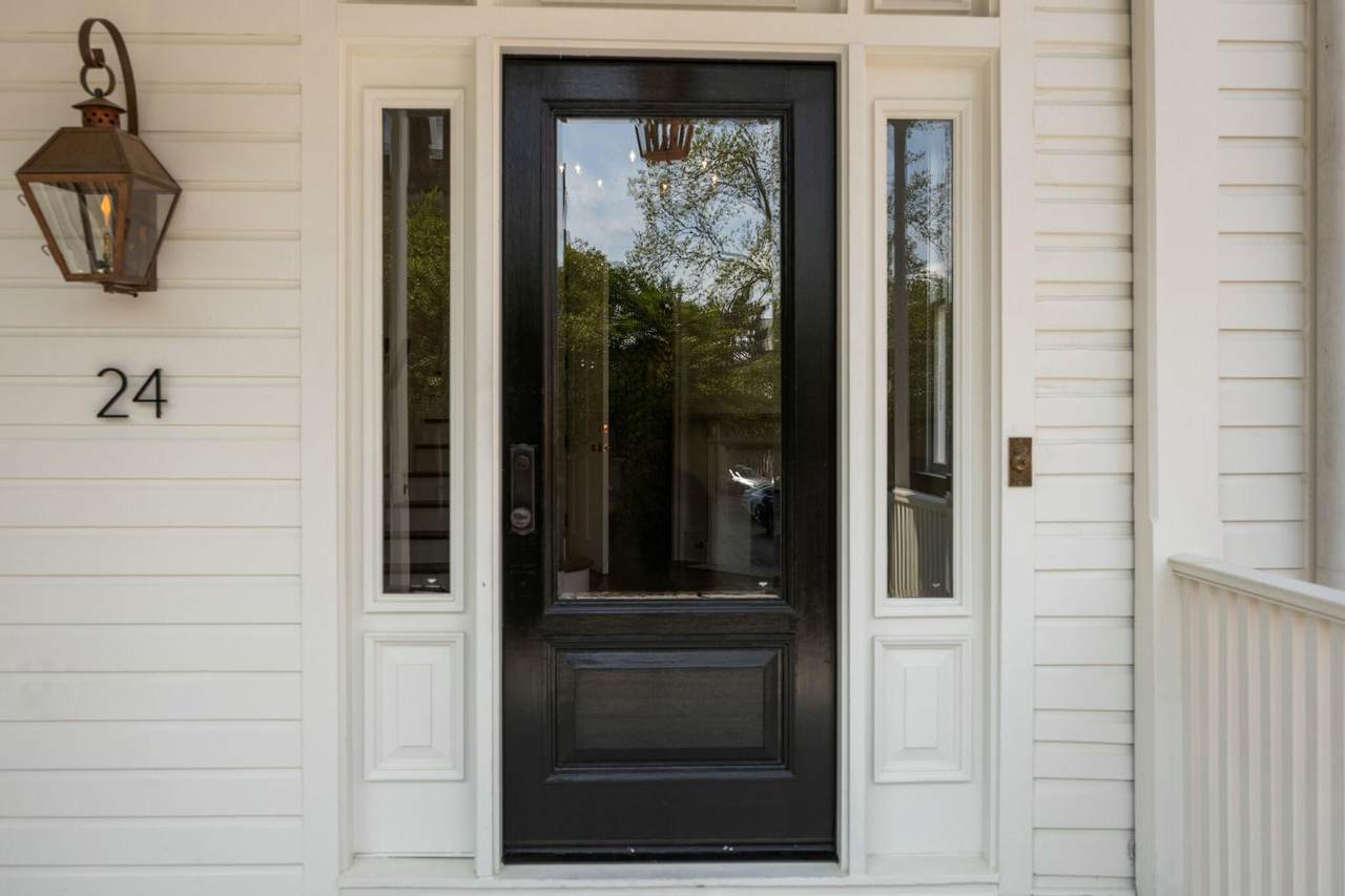https://bt-photos.global.ssl.fastly.net/charleston/1280_boomver_1_25010604-2.jpg