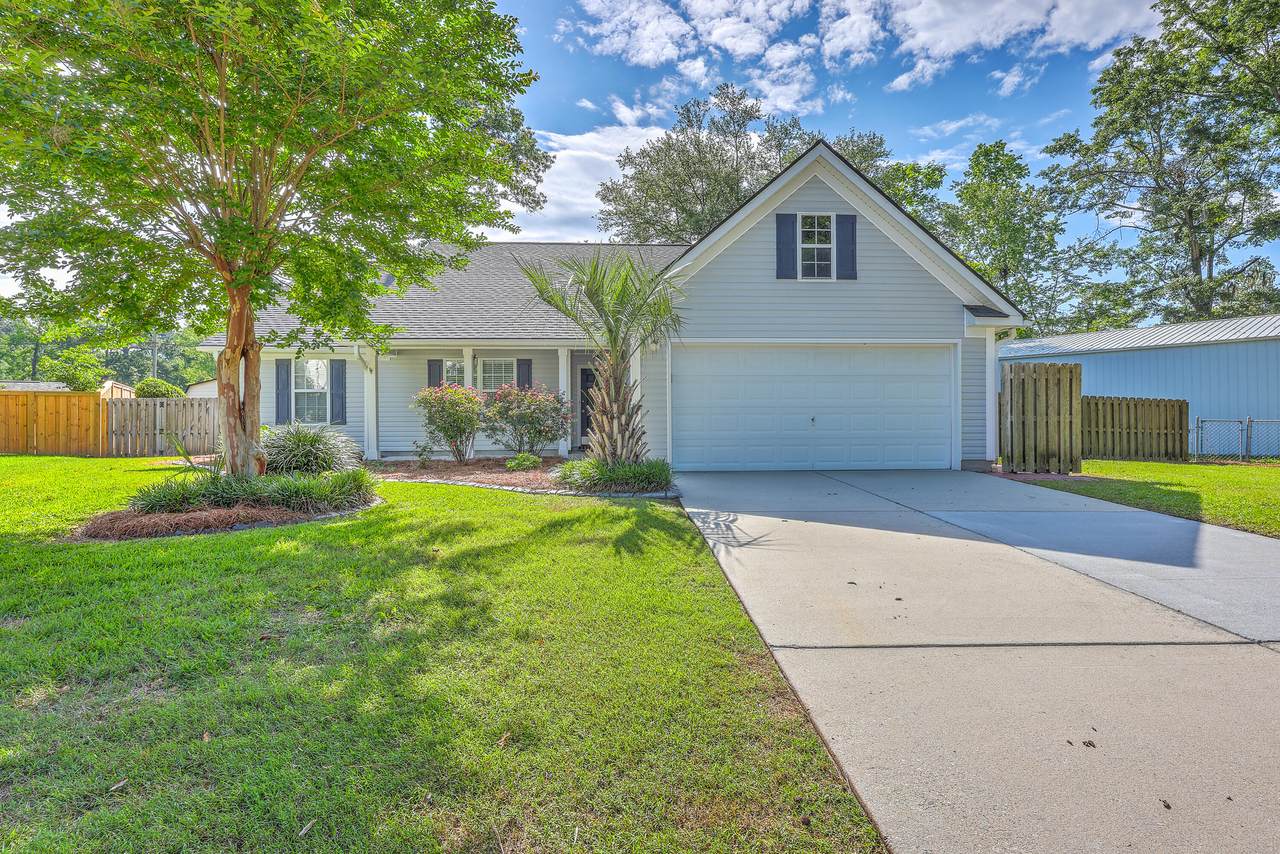 110 Salinas Court - Photo 1