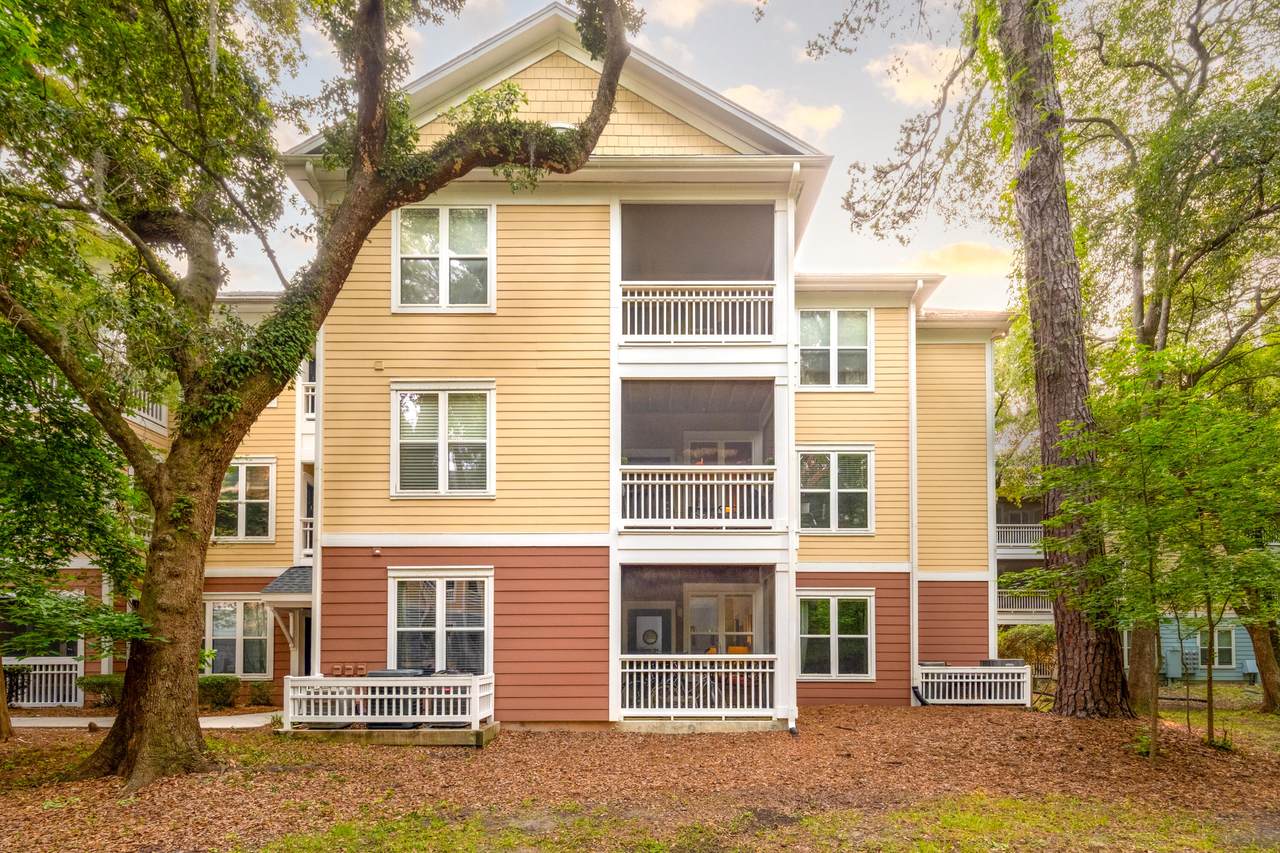 300 Bucksley Lane - Photo 1