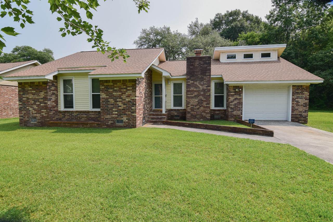 207 Carolina Wren Avenue - Photo 1
