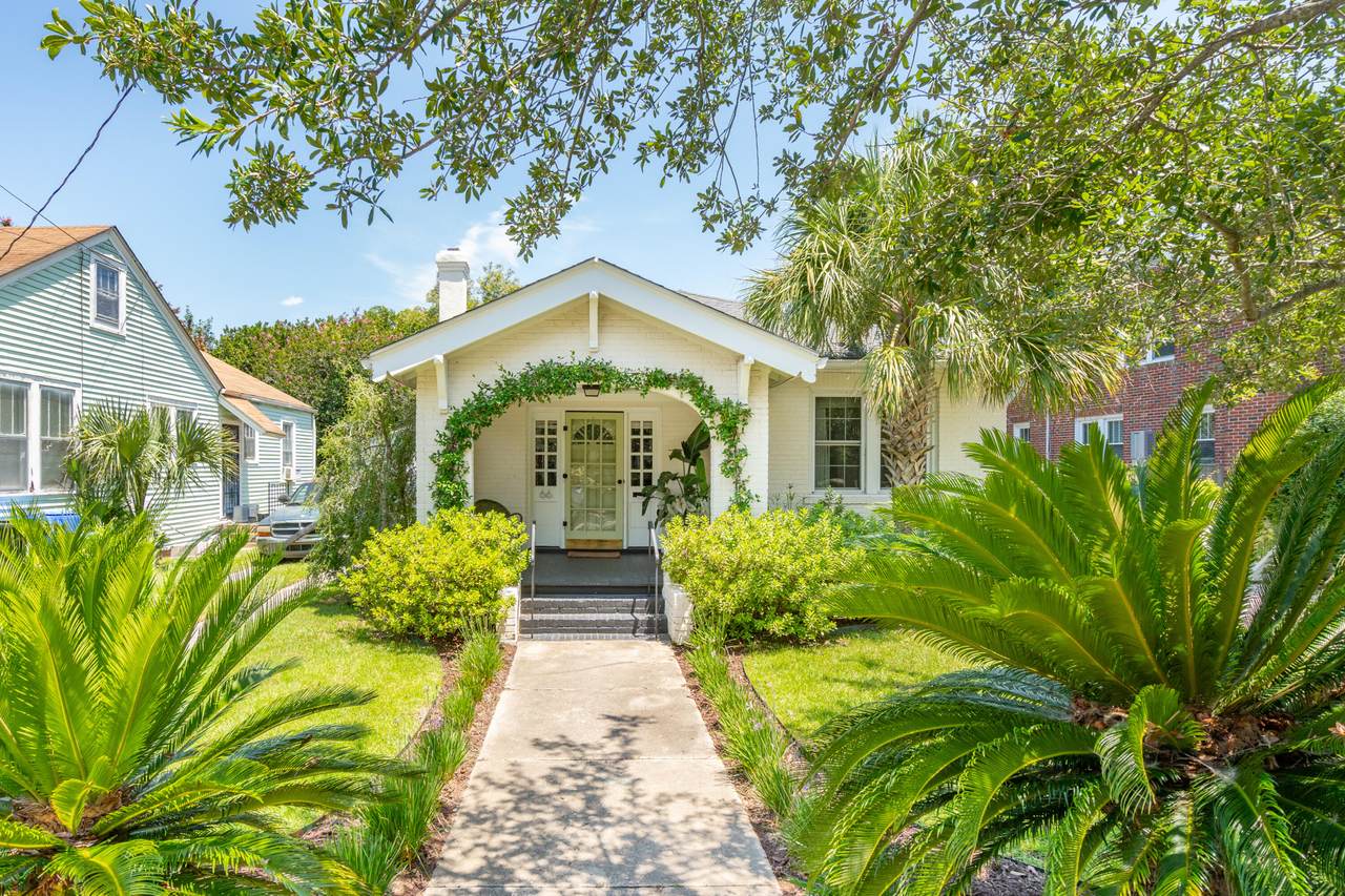 66 Darlington Avenue - Photo 1