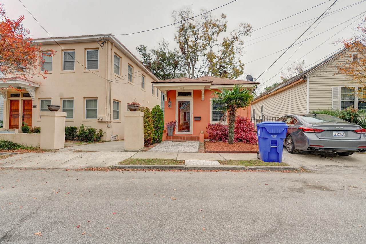 457 Race Street - Photo 1
