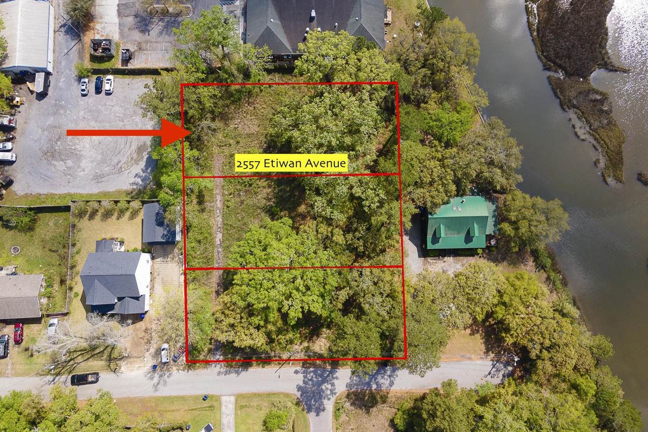 2557 Etiwan Avenue - Photo 1