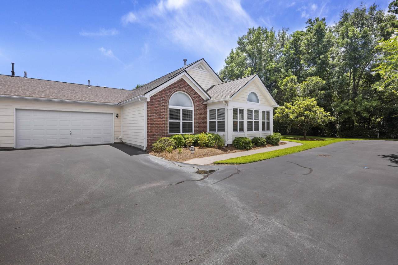 128 Ashley Villa Circle - Photo 1