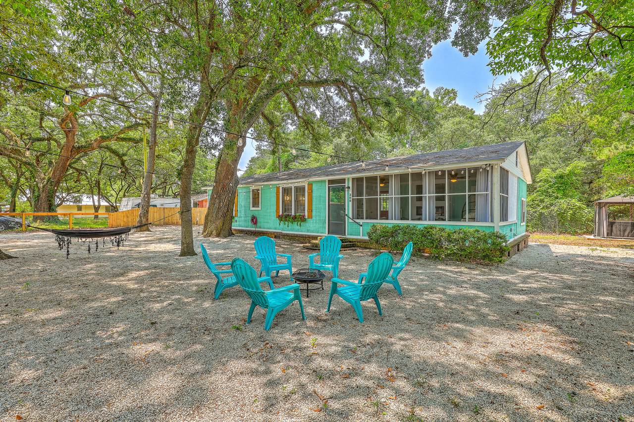 200 Hilltop Drive - Photo 1
