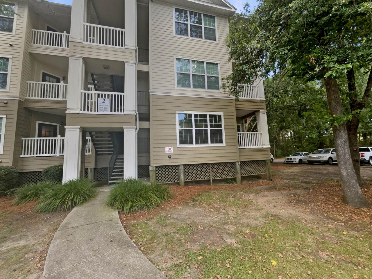 700 Daniel Ellis Drive - Photo 1