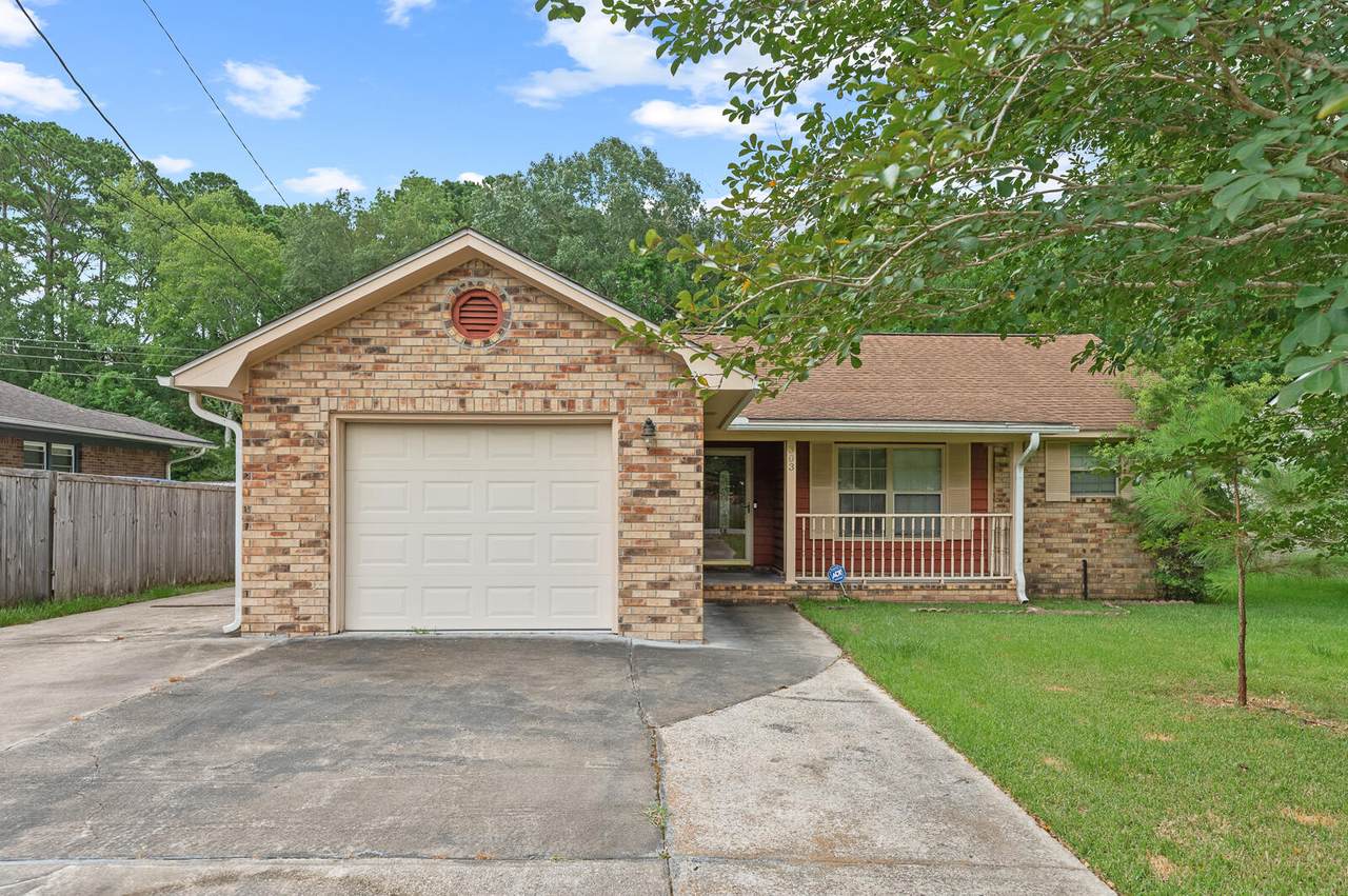 303 Pandora Drive - Photo 1
