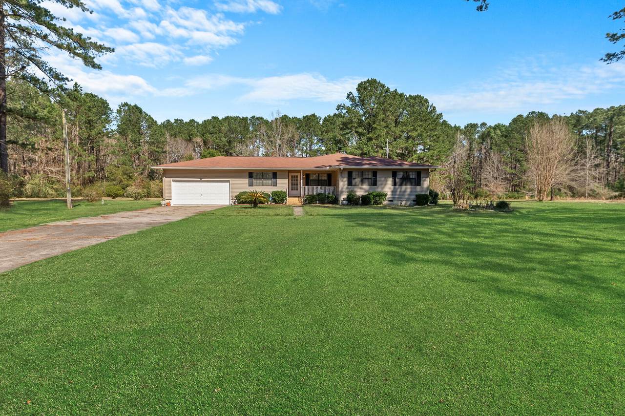 102 Wright Lane - Photo 1