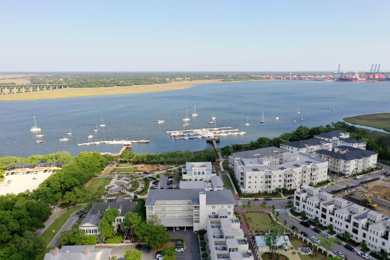 301 Longshore Street - Photo 1