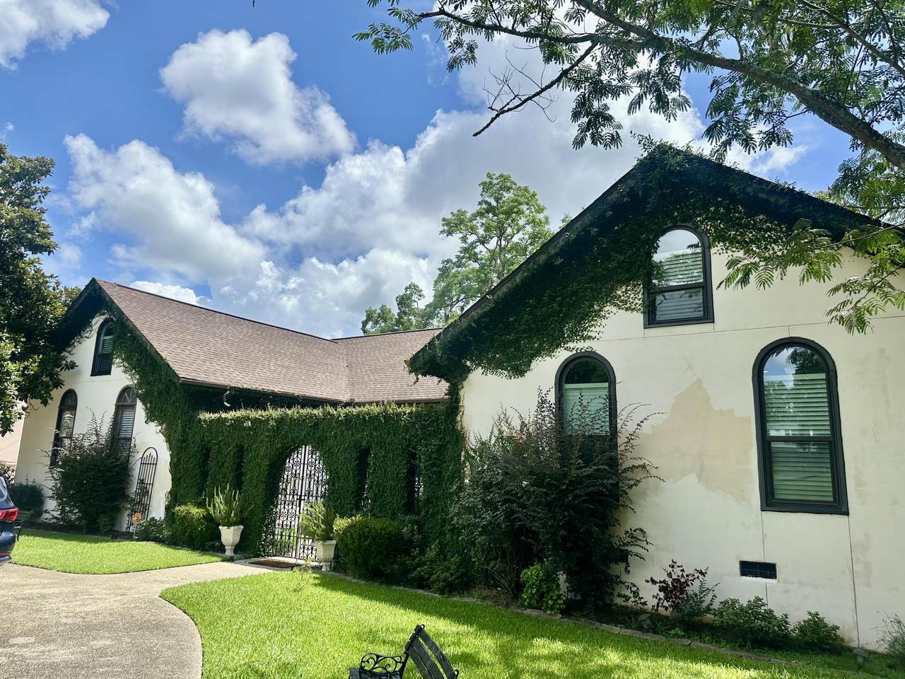 8 Michele Manor - Photo 1