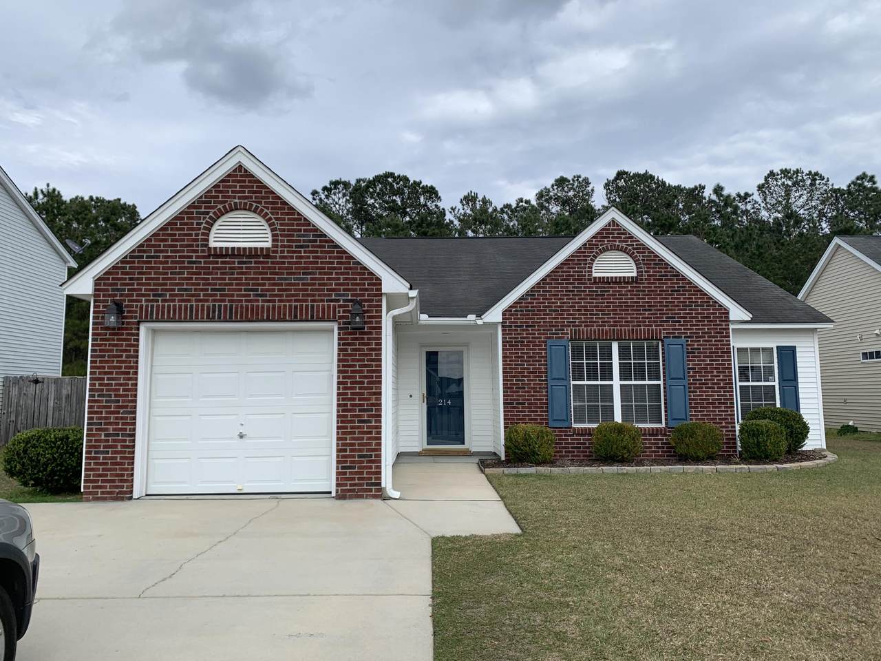 214 Dovetail Circle - Photo 1