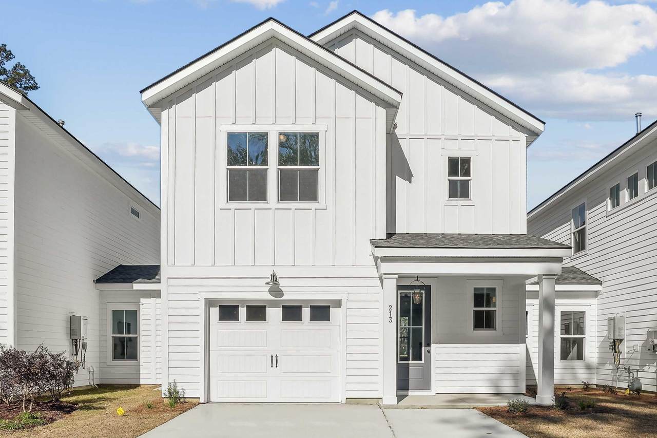 491 Queenview Lane - Photo 1