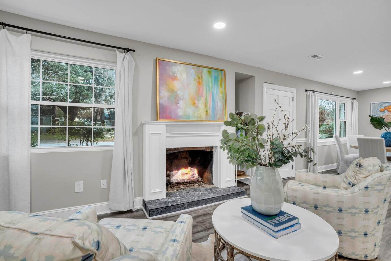 718 Parish Road - Photo 1