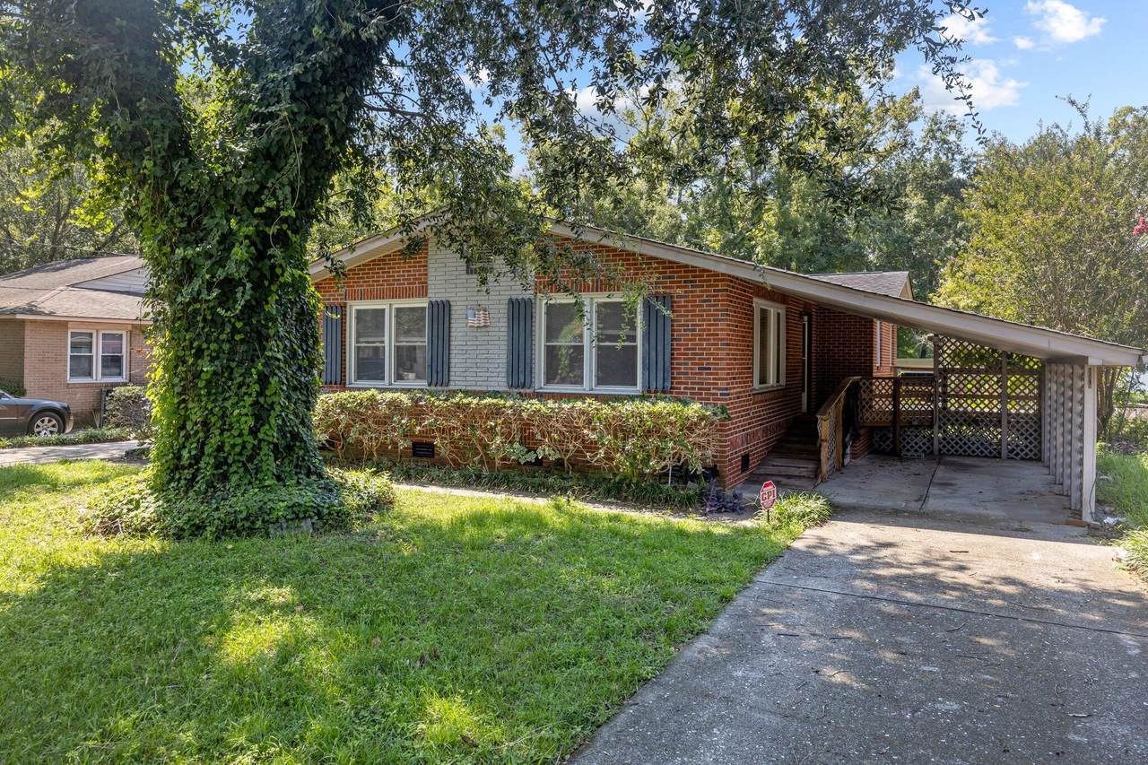 4551 W Montague Avenue - Photo 1