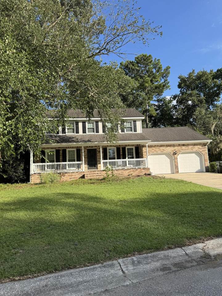 1 Blackwatch Court - Photo 1