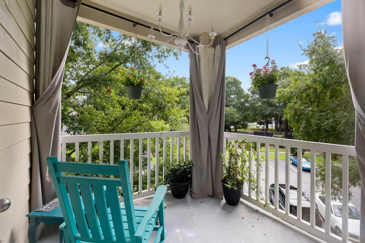 700 Daniel Ellis Drive - Photo 1