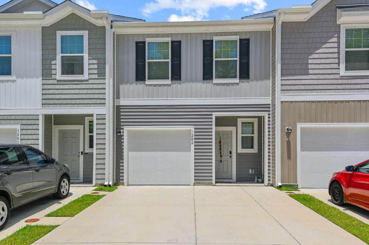 1202 Scarlett Maple Street - Photo 1