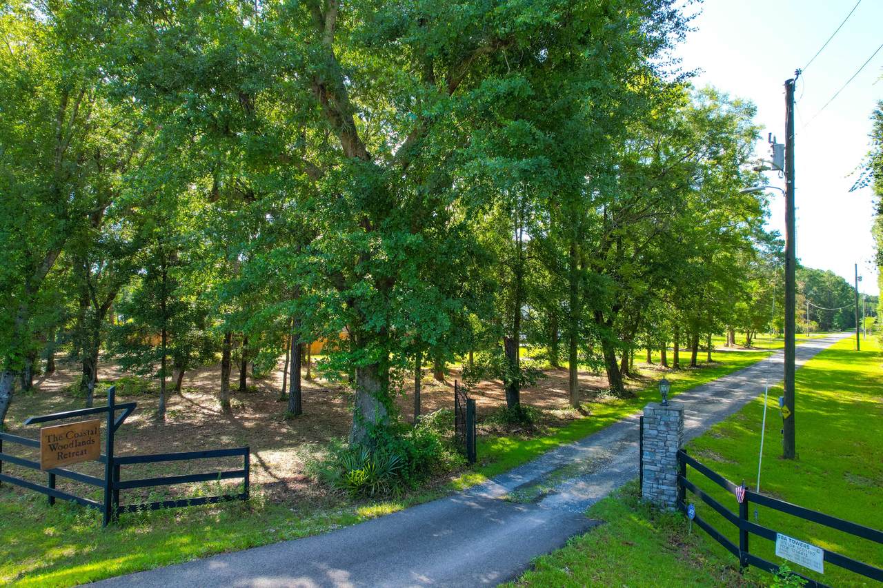 5565 Huckleberry Lane - Photo 1