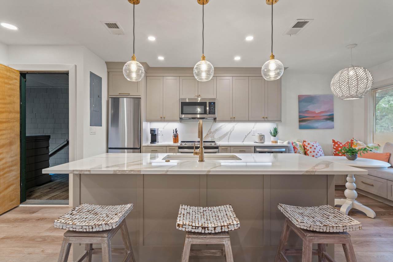 4714 Tennis Club Lane - Photo 1