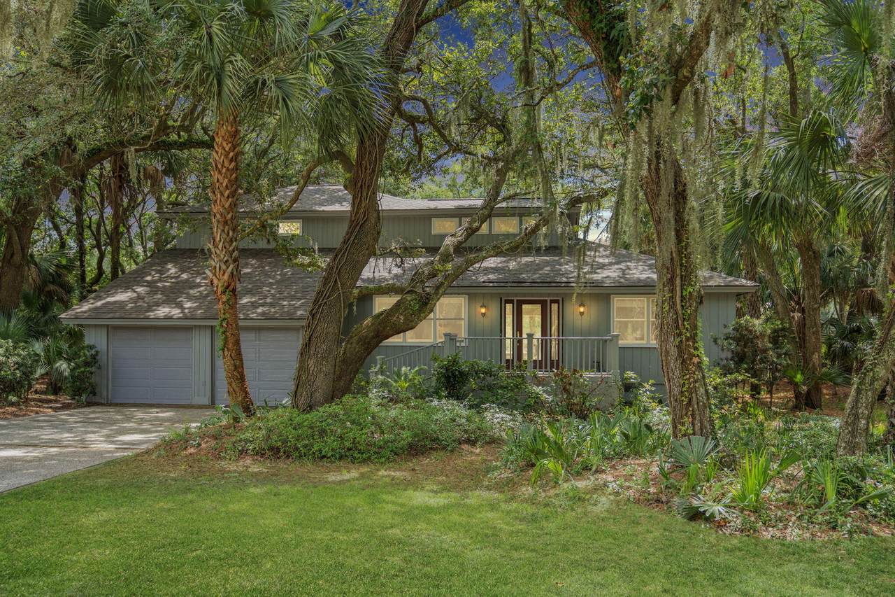 235 Sparrow Hawk Road - Photo 1