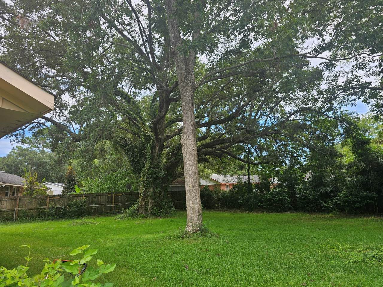 1527 Westridge Circle - Photo 1
