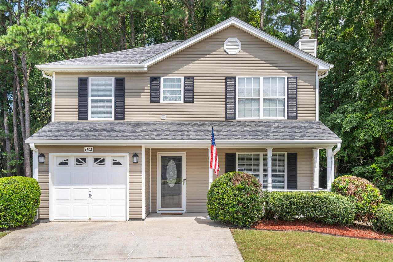 1702 Sandpiper Court - Photo 1