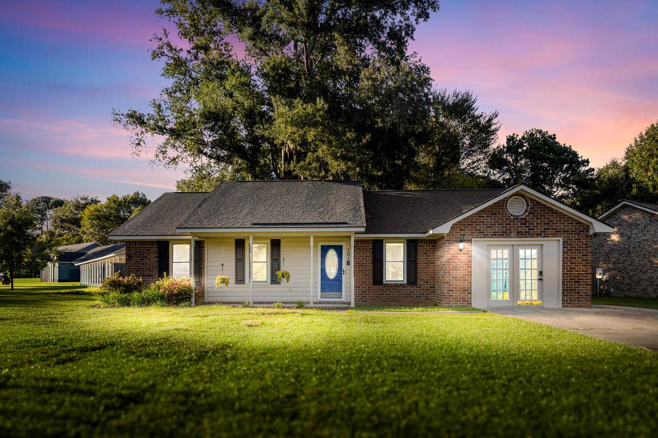 101 Ohio Way - Photo 1